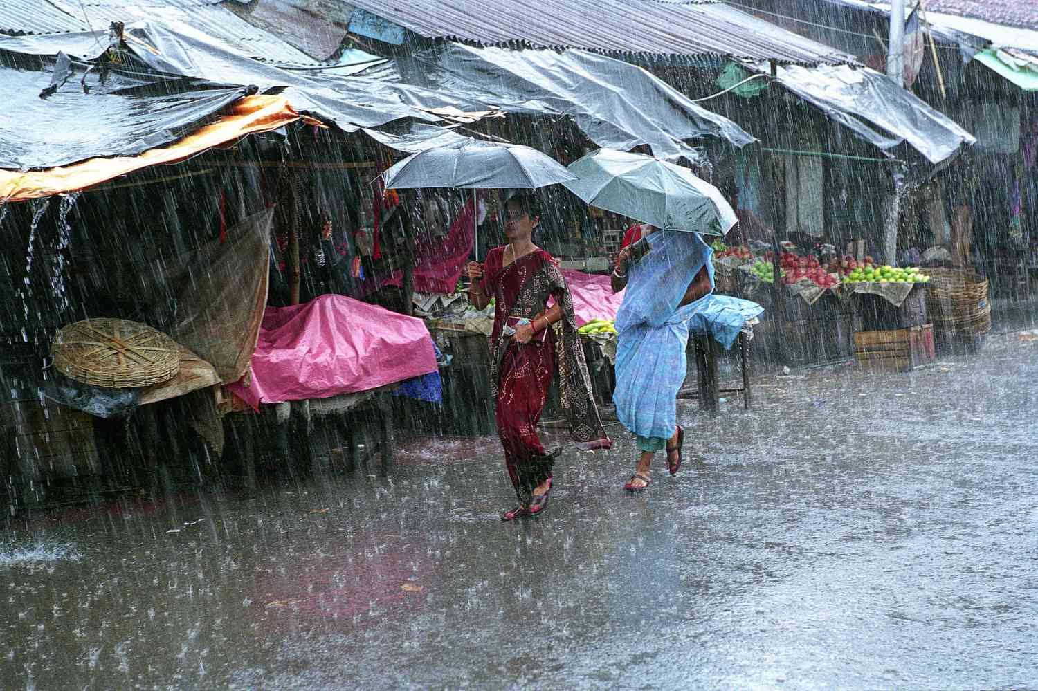 तिहारमा मौसमः चट्याङ्गसहितको वर्षादेखि हिमपातसम्म