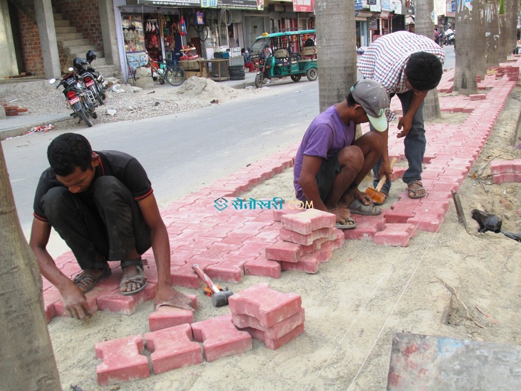 १५ लाखमा सिगारिदैँछ न्यूरोड