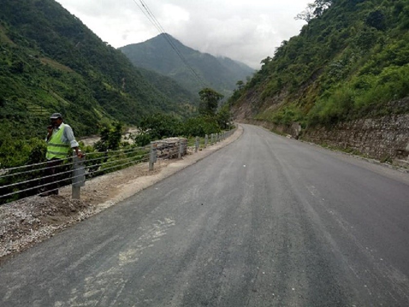 आज बेलुका ७ बजेदेखि शनिबार बिहान ५ बजेसम्म नारायणगढ–मुग्लिन सडकखण्डमा सवारी चलाउन रोक