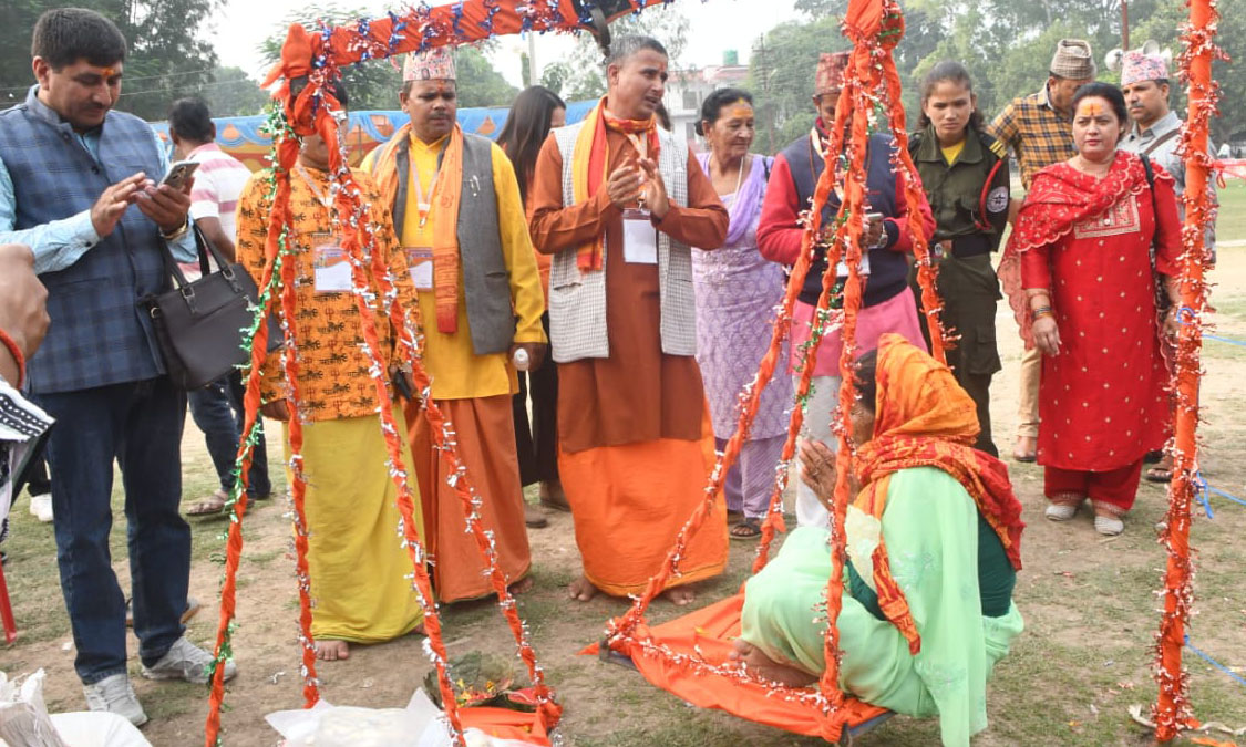 बैकुण्ठधाम आध्यात्मिक महोत्सव : कथा वाचनको तेस्रो दिन दाताले गरे ३० लाख दान 